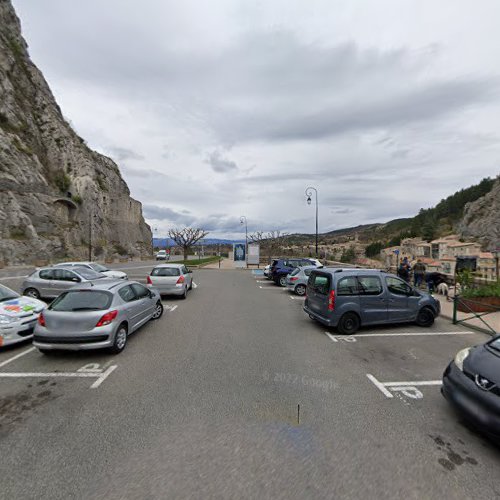 Borne de recharge de véhicules électriques Réseau eborn Station de recharge Sisteron