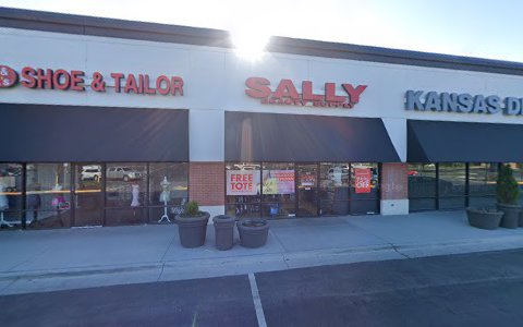 Beauty Supply Store «Sally Beauty», reviews and photos, 13519 S Mur-Len Rd #136, Olathe, KS 66062, USA
