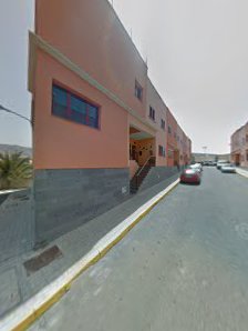 Bufete Jurídico Luciano & Asociados C. Alcaravanera, 34, 35460 Barrial, Las Palmas, España
