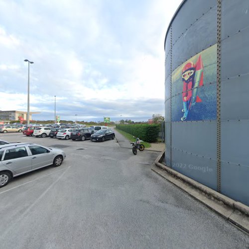 Borne de recharge de véhicules électriques Auchan Charging Station Cherbourg-en-Cotentin