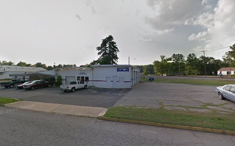 Auto Repair Shop «Holmes Automotive & Performance In Franklin», reviews and photos, 101 W Jackson St Suite C, Franklin, VA 23851, USA