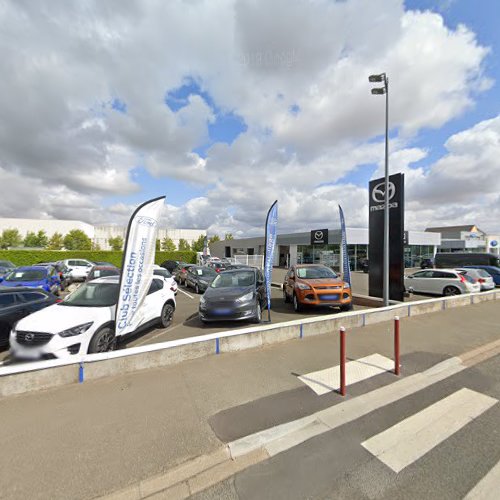 Borne de recharge de véhicules électriques VIRTA Charging Station Vernouillet