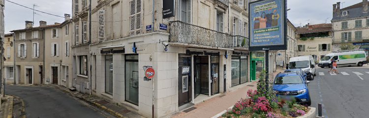 Photo du Banque Banque Tarneaud à Ribérac