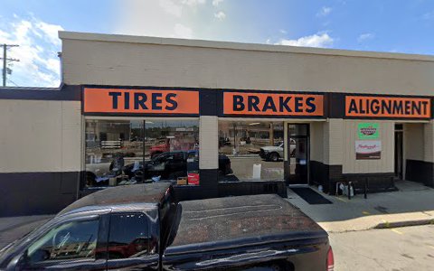 Auto Repair Shop «Bryce & Jeff Alignment and Radiator», reviews and photos, 1425 Race St, New Castle, IN 47362, USA