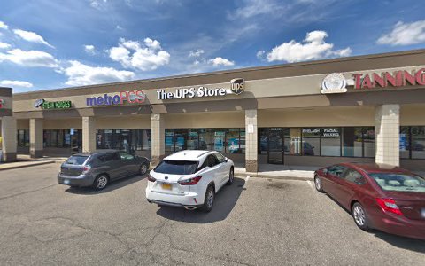 Shipping and Mailing Service «The UPS Store», reviews and photos, 47448 Pontiac Trail, Wixom, MI 48393, USA