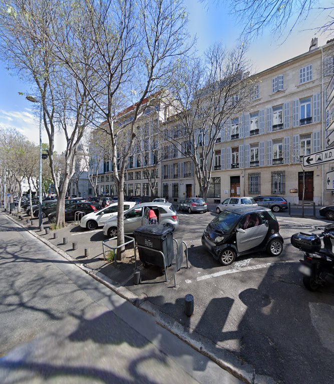 14 Cours Pierre Puget, 13007 Marseille, France Parking