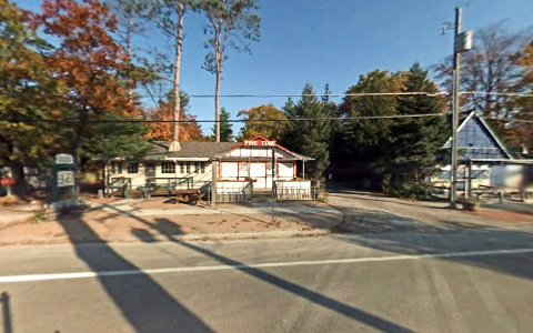 Ice Cream Shop «The Pine Cone», reviews and photos, W Western Ave, Glen Arbor, MI 49636, USA