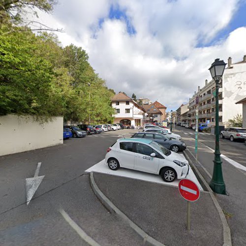Borne de recharge de véhicules électriques Réseau eborn Charging Station Saint-Julien-en-Genevois