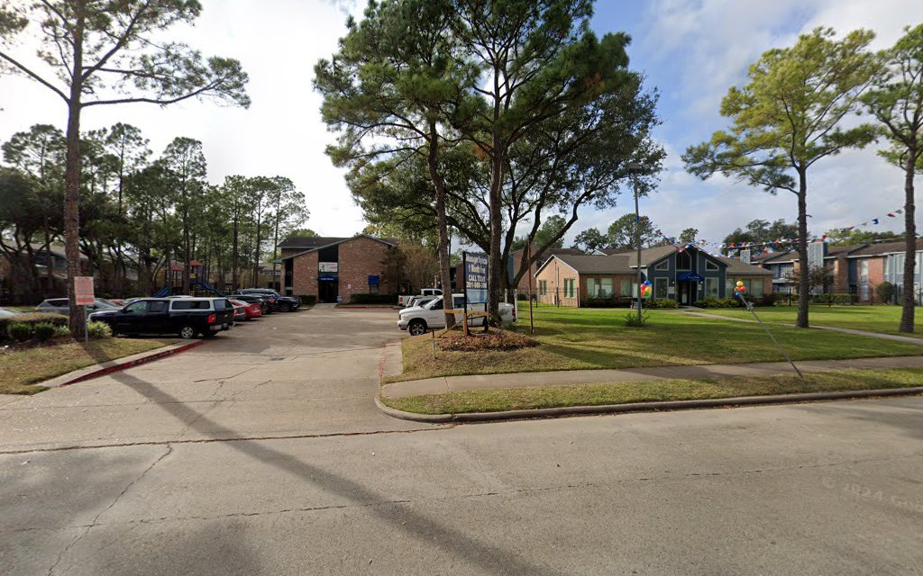 Casa Nube En Bissonnet in Houston TX Casa Nube En Bissonnet in Houston TX