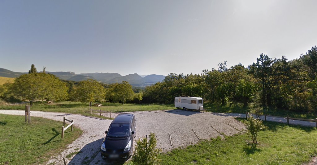 aire de stationnement camping cars à Suze (Drôme 26)