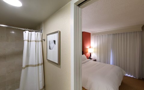 Hotel «Chicago Marriott Suites by Marriott Downers Grove», reviews and photos, 1500 Opus Pl, Downers Grove, IL 60515, USA