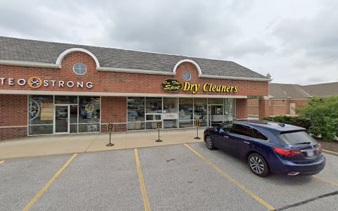 Dry Cleaner «On The Spot Dry Cleaners», reviews and photos, 1100 W Royalton Rd A, Broadview Heights, OH 44147, USA