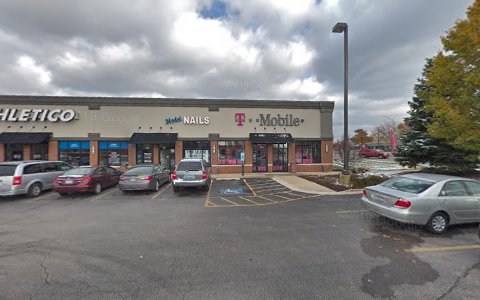 Cell Phone Store «T-Mobile», reviews and photos, 1264 W Boughton Rd, Bolingbrook, IL 60440, USA