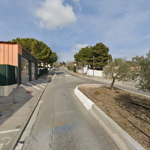 Borne de recharge de véhicules électriques Aix-Marseille Provence Métropole Charging Station Allauch