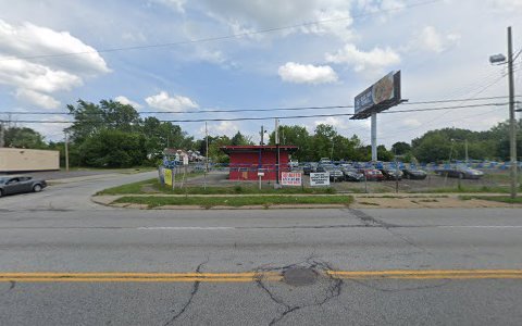 Used Car Dealer «Crosstown Auto», reviews and photos, 4213 Lee Rd, Cleveland, OH 44128, USA