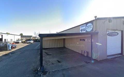 Auto Body Shop «Lou Saare Body Shop - Santa Rosa Ave», reviews and photos, 2929 Santa Rosa Ave, Santa Rosa, CA 95407, USA
