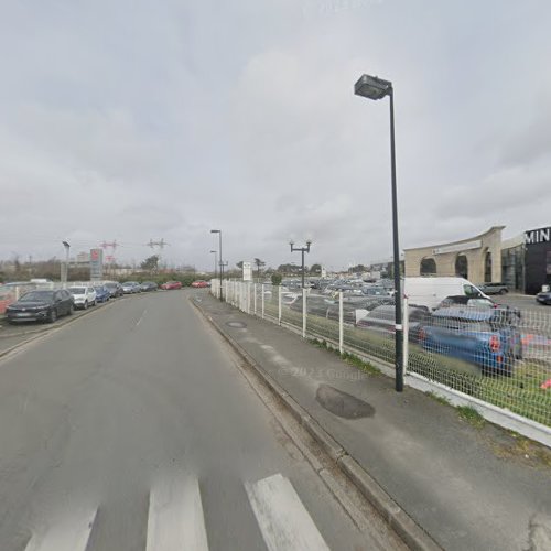Borne de recharge de véhicules électriques BMW Charging Station Mérignac