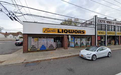 Liquor Store «Exotic Warehouse Wines & Liquors», reviews and photos, 111 W Hoffman Ave, Lindenhurst, NY 11757, USA
