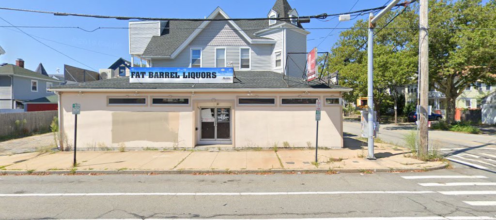 Fat Barrel Liquors Store, 905 Narragansett Blvd, Providence, RI 02905, USA, 