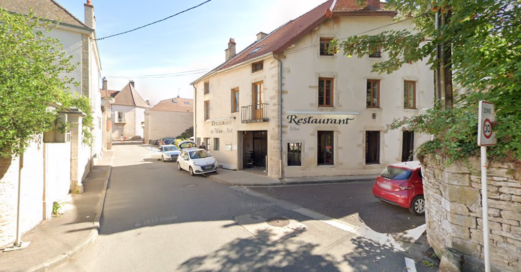Uj Restauration à Savigny-lès-Beaune