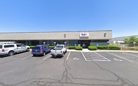 Shipping and Mailing Service «FedEx Ship Center», reviews and photos, 3875 Thirlane Rd NW, Roanoke, VA 24019, USA