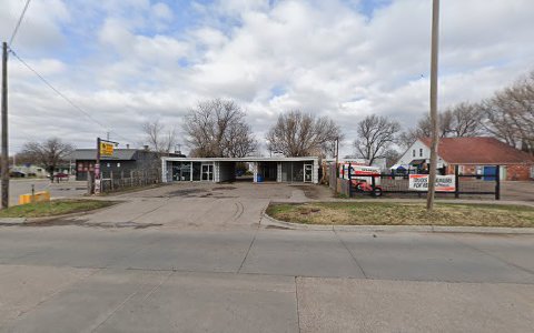 Tobacco Shop «M & M Smoke Shop», reviews and photos, 2211 N Grove St, Wichita, KS 67219, USA