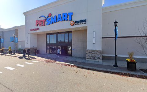 Pet Supply Store «PetSmart», reviews and photos, 6106 Shops Way, Northborough, MA 01532, USA
