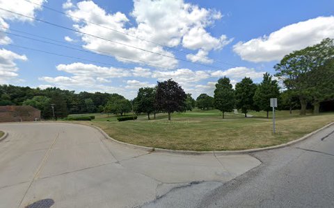 Golf Course «Highland Park Golf Course», reviews and photos, 1613 S Main St, Bloomington, IL 61701, USA