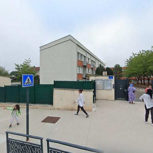Centre de loisirs Irène Joliot-Curie à Saint-Cyr-l'École