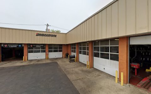 Tire Shop «Firestone Complete Auto Care», reviews and photos, 5215 N Milwaukee Ave, Chicago, IL 60630, USA