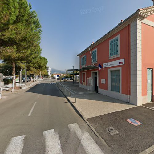IBIS Cannes Mouans Sartoux parking gratuit à Mouans-Sartoux
