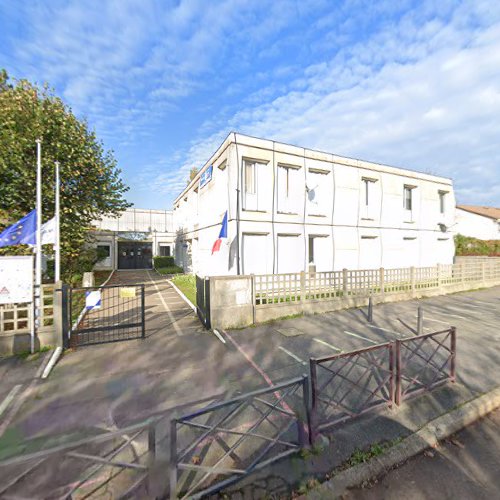 Mairie - école maternelle Maurice Ravel à Les Mureaux