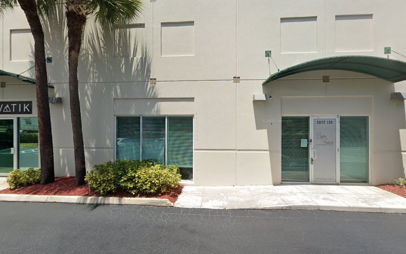 Accident Help Centers 6701 NW 7th St #175, Miami, FL 33126