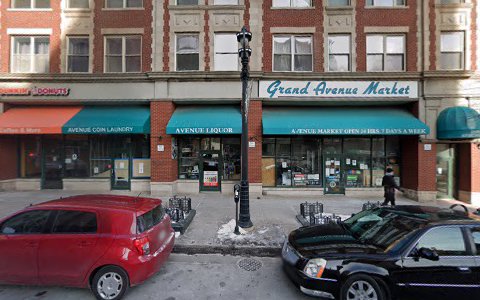Grocery Store «Grand Avenue Market», reviews and photos, 612 W Wisconsin Ave, Milwaukee, WI 53203, USA