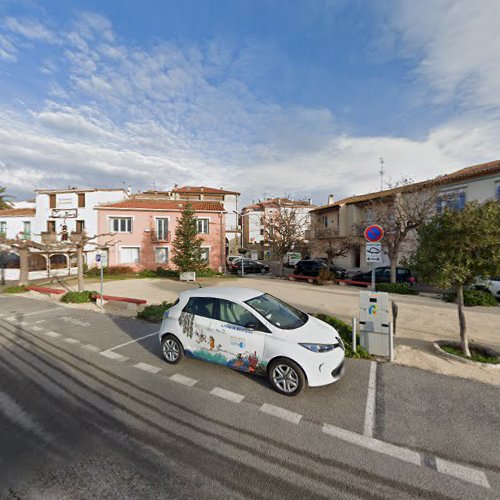 Borne de recharge de véhicules électriques RÉVÉO Charging Station Bouzigues