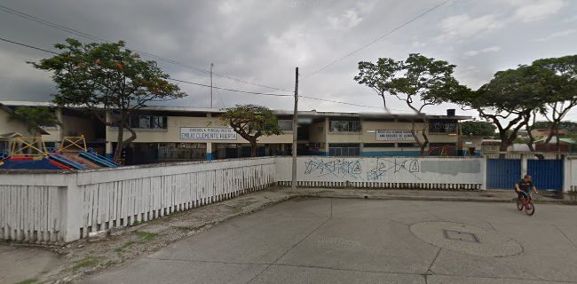 Escuela Fiscal 312 Emilio Clemente Huerta - Guayaquil
