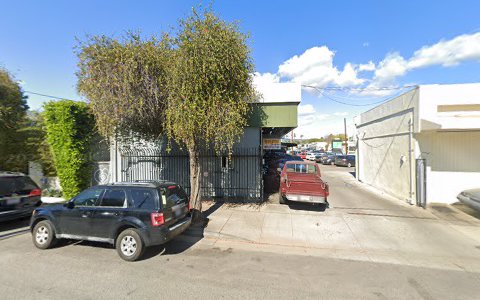 Auto Repair Shop «HIGH TECH AUTO SERVICE», reviews and photos, 2700 Lincoln Blvd, Santa Monica, CA 90405, USA