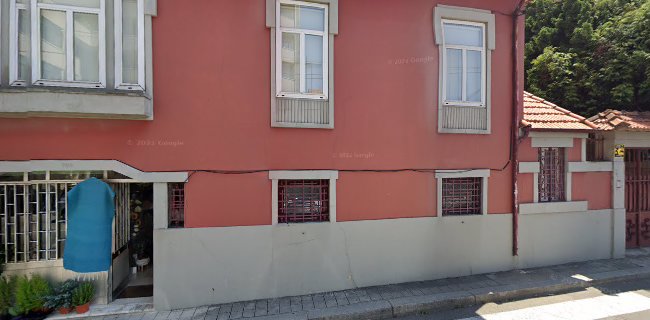 R. Central de Francos 700, 4250-124 Porto, Portugal
