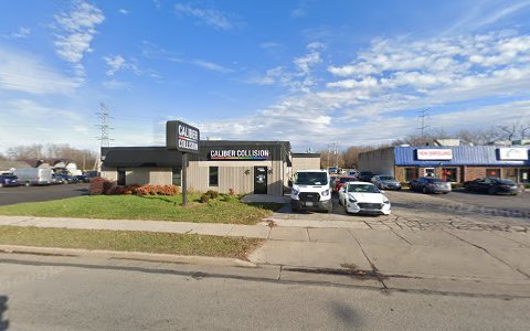 Auto Body Shop «ABRA Auto Body & Glass», reviews and photos, 6920 N 76th St, Milwaukee, WI 53223, USA