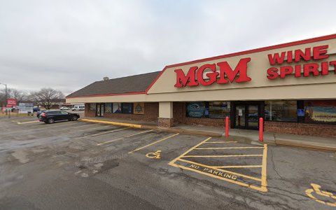 Liquor Store «MGM Wine & Spirits», reviews and photos, 14173 Commerce Ave, Prior Lake, MN 55372, USA