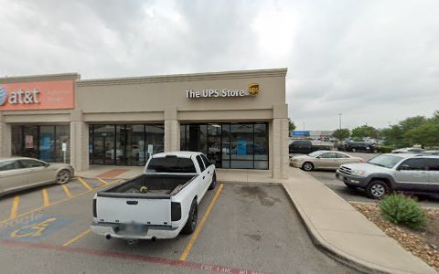 Shipping and Mailing Service «The UPS Store», reviews and photos, 562 TX-123, Seguin, TX 78155, USA