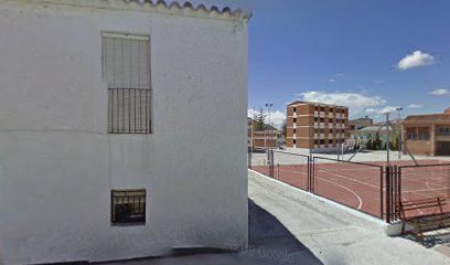 Patio Colegio Santo Angel en Zújar