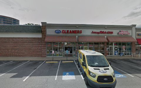 Dry Cleaner «Personal Touch», reviews and photos, 2014 Powers Ferry Rd SE # 100, Atlanta, GA 30339, USA