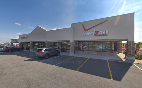 Cell Phone Store «Verizon», reviews and photos, 143 Danada Square W, Wheaton, IL 60189, USA