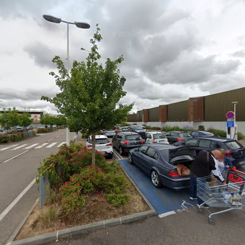 Borne de recharge de véhicules électriques Auchan Charging Station Montivilliers