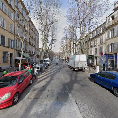 Borne de recharge de véhicules électriques TOTEM mobi Station de recharge Marseille