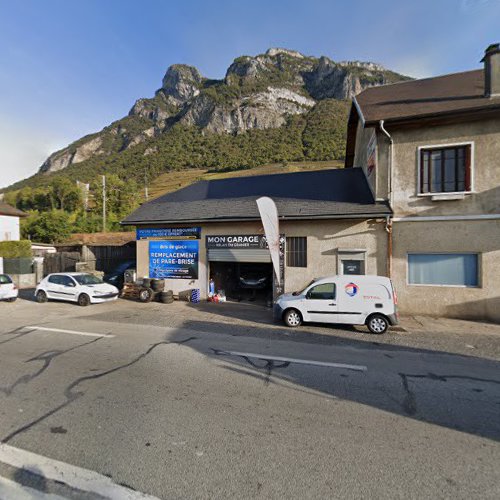 Point relais colis PICKUP Station Total Relais du Granier Porte de Savoie