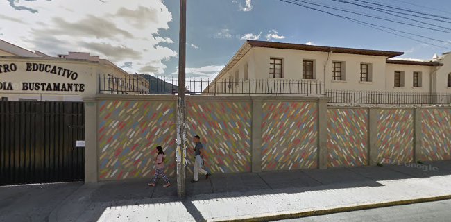 Escuela Heredia Bustamante - Quito