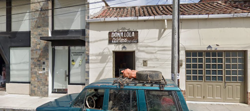 Dona Lola Cafeteria