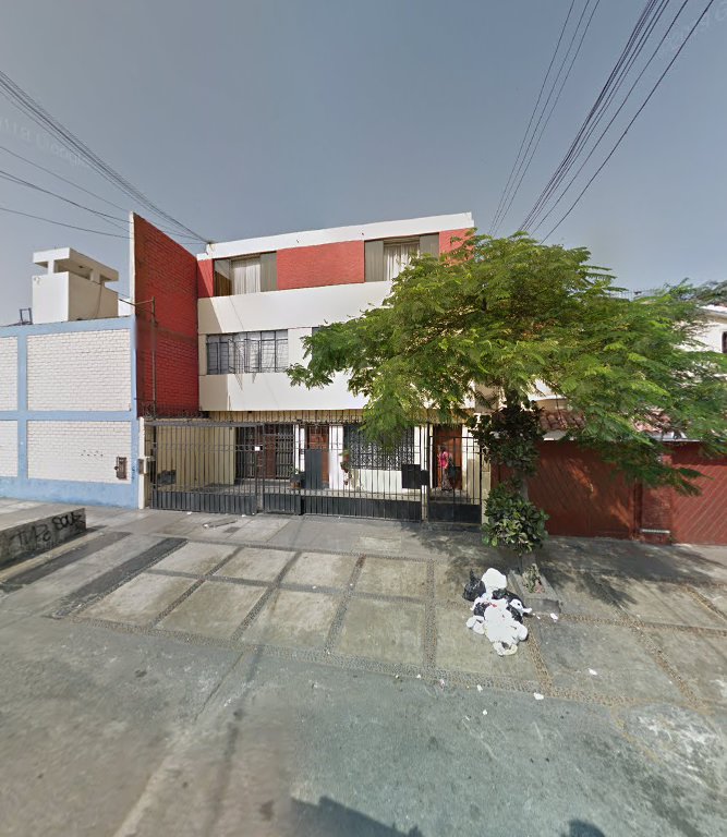 Centro Montessori Los Cipreses de Lima
